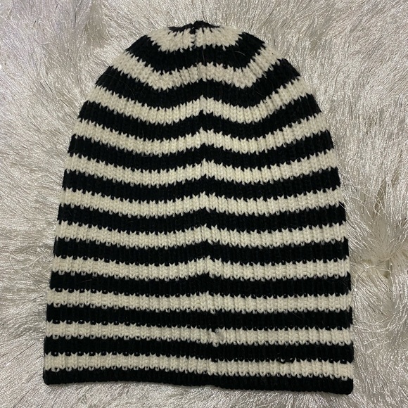 Gap Stocking Cap OS - Picture 3 of 3